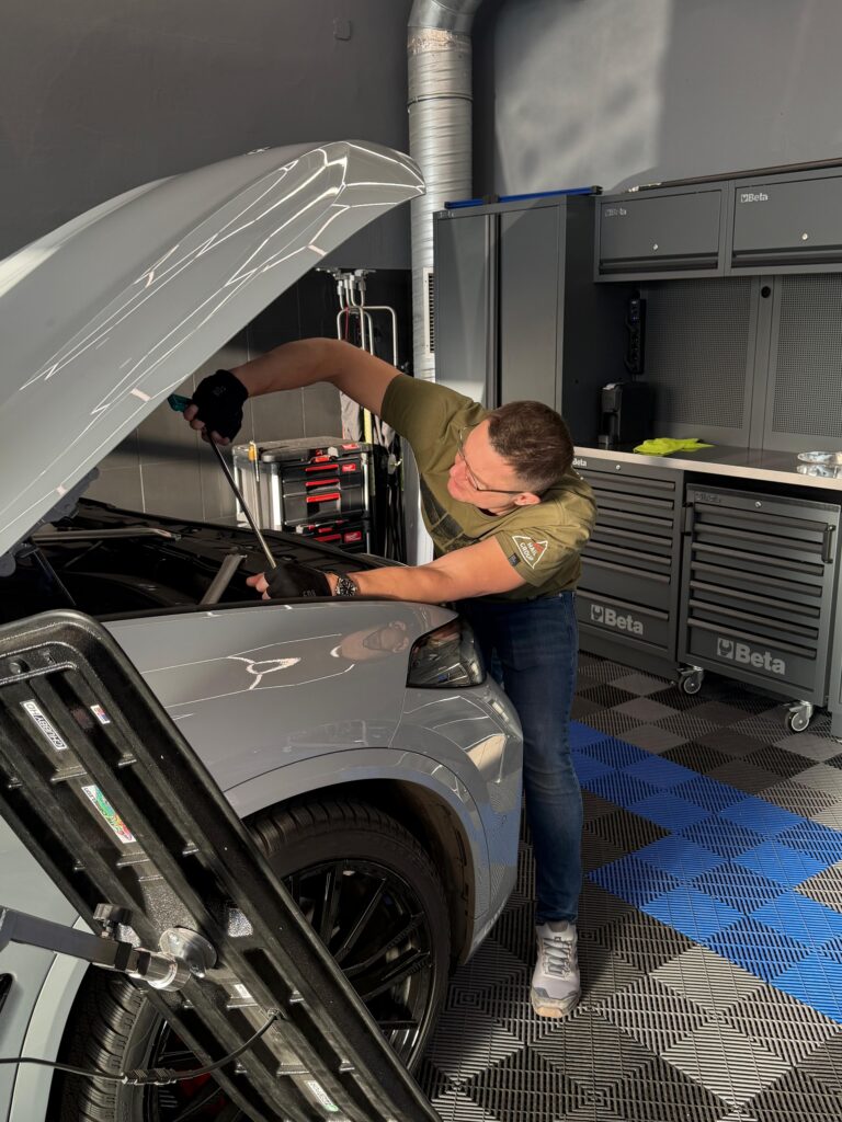 usuwanie wgnieceń parkingowych PDR